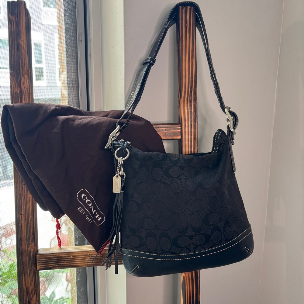 Vintage Y2K Coach Black Signature Shoulder Bag